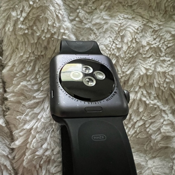 Apple Watch Series 3 - Picture 3 of 4
